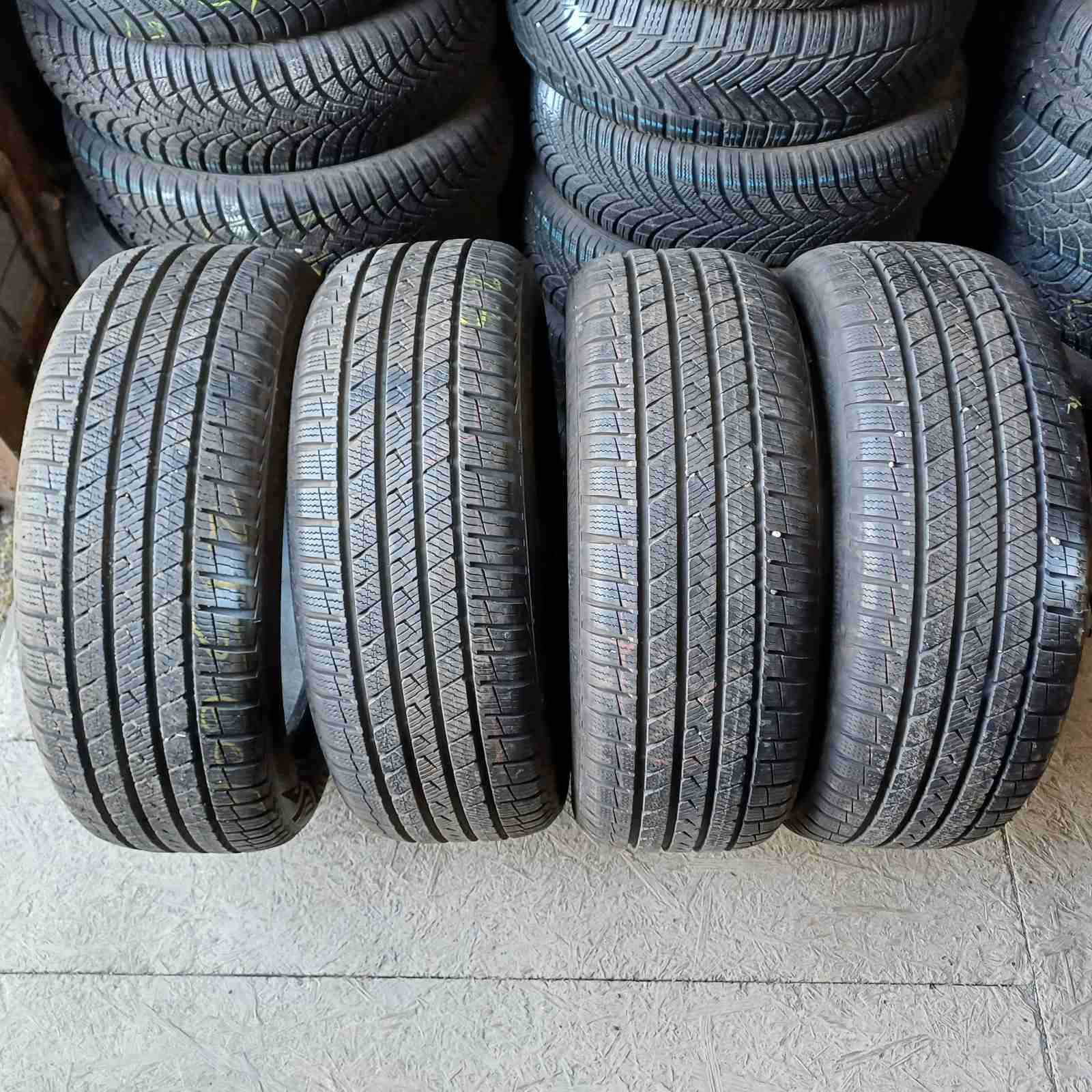 Vredestein giugiaro design 215/60R17